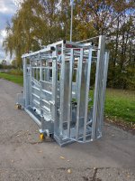 AM Fang-, Behandlungs- und Klauenpflegestand