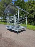 M1 Pendelkorbraufe mit Dach 2 x 1,7m  H = 2,7m