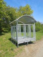 M2/12 Futterraufe für Pferde mit Dach - 2 x 2m