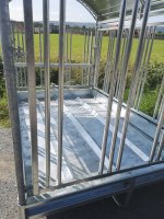 M2/16 Futterraufe für Pferde mit Dach - 2 x 3m