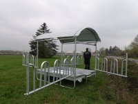 M4/14 Futterraufe mit 14 Palisadenfressplätzen