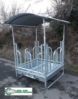 M4/8 Futterraufe  mit 8 Palisaden-Fressplätze
