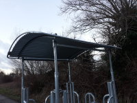 M4/8 Futterraufe  mit 8 Palisaden-Fressplätze