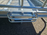 M6/16 Futterraufe mit Wellen- / Schrägfressgittern