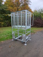 Arbeitsmitteltransportbühne Hoch