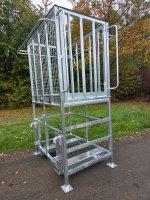 Arbeitsmitteltransportbühne Hoch