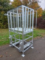 Arbeitsmitteltransportbühne Hoch