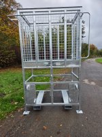 Arbeitsmitteltransportbühne Hoch